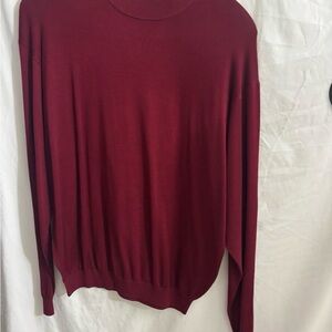 Men's Elegant Burgundy Crewneck Sweater